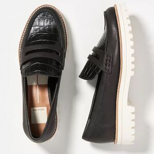 Dolce vita aubree loafer, black snake skin, EUC SZ 9.5